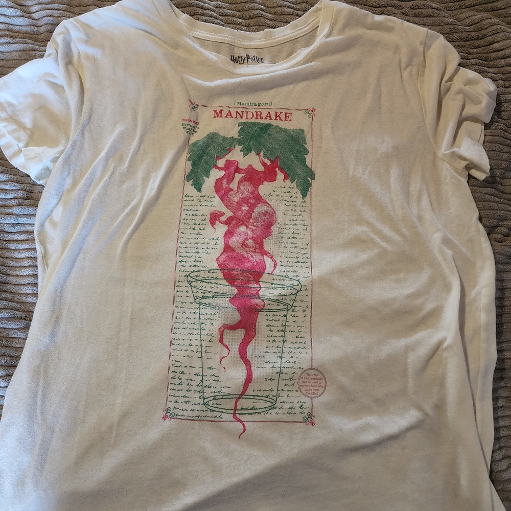Hot Topic Harry Potter Mandrake Tee